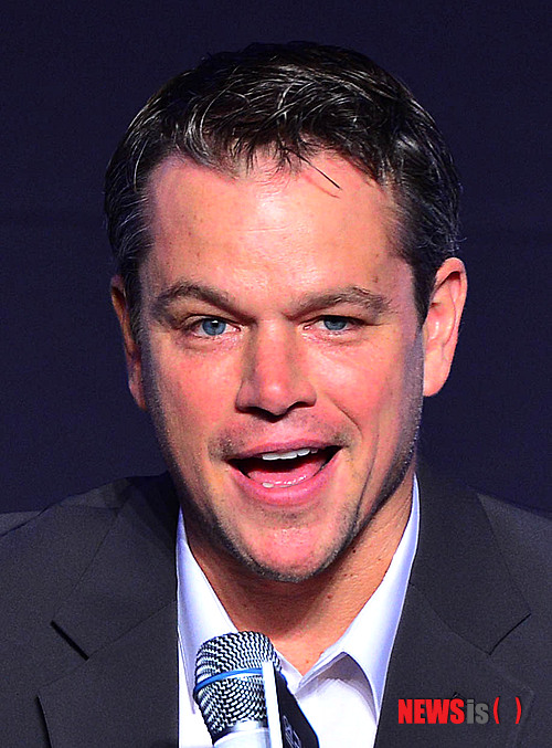 【서울=뉴시스】 박문호 기자 = 영화 '엘리시움'의 배우 맷 데이먼이 14일 오전 서울 여의도 IFC서울콘래드 호텔에서 열린 내한 기자회견에서 소감을 말하고 있다. 2013.08.14. go2@newsis.com