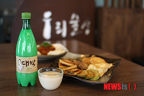 【서울=뉴시스헬스/뉴시스】 출시 4개월 만에 판매량 1000만 병을 돌파한 국순당의 ‘대박’ 막걸리 제품 이미지. (사진=국순당 제공) 이새하 기자 lovesaeha@newsishealth.com