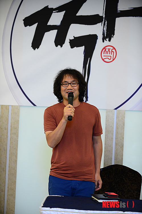 【서울=뉴시스】박영주 기자 = SBS TV '짝'의 남규홍 PD가 케이블채널 tvN 'SNL 코리아'를 상대로 "저작권을 침해 당했다"며 낸 소송에서 패소한 것에 대해 "항소할 계획"이라고 밝혔다.&nbsp; gogogirl@newsis.com