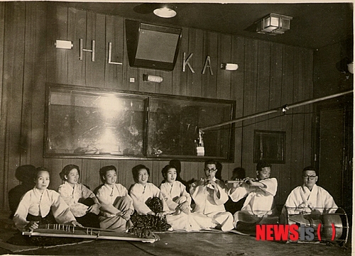 【서울=뉴시스】서울중앙방송, 아리랑 녹음 현장(1954)