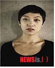 【서울=뉴시스】소설가 김유진