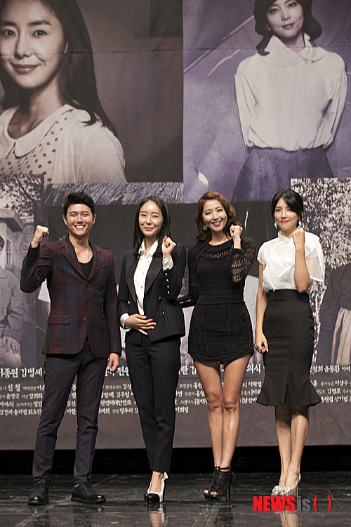 【서울=뉴시스】왼쪽부터 재희·윤정희·오윤아·조이진