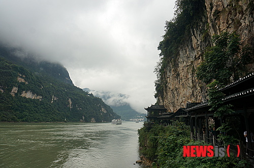 【이창(중국(=뉴시스】싼샤런자의 비경. 별유천지비인간이 따로 없다.