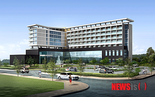 【정읍=뉴시스】김종효 기자 = 1일 전북 정읍시 내장산리조트의 첫 민자유치 시설인 KT&G 내장산연수원의 건립공사가 내달부터 시작된다고 밝혔다.&nbsp;&nbsp; KT&G 내장산연수원은 2015년 6월에 완공될 예정으로 총면적 8419㎡에 지하 2층, 지상 7층 규모로 교육연구시설과 함께 72실의 숙박시설이 갖춰진다. KT&G 내장산연수원의 조감도. 2013.10.01. (사진 = 정읍시 제공)&nbsp;&nbsp; photo@newsis.com