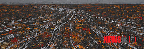 【서울=뉴시스】‘지평선’(259×90㎝, 캔버스에 아크릴릭, 2013)