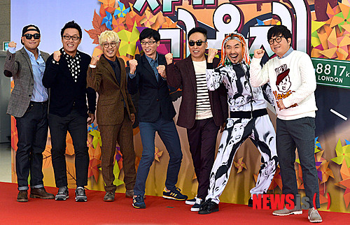 【고양=뉴시스】박찬수 기자 = 17일 오전 경기 고양시 일산동구 장항동 MBC드림센터에서 열린 '무한도전 자유로 가요제' 기자간담회에서 멤버 길(왼쪽부터), 정준하, 하하, 유재석, 박명수, 노홍철, 정형돈이 포즈를 취하고 있다. 2013.10.17.&nbsp;&nbsp; redchacha1@newsis.com