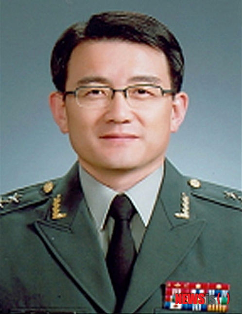 【서울=뉴시스】국방부는 25일 2013년도 후반기 장관급 장교 인사를 발표했다. 사진은 국군기무사령관에 임명된 육군중장 이재수(육사 37, 55세). 2013.10.25. (사진=국방부 제공)&nbsp; photo@newsis.com