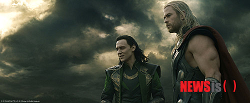 【서울=뉴시스】김태은 문화전문기자 = ‘토르’ 3편의 제작은 말리고 싶은 심정이다. 토르 만을 주인공으로 한 시리즈를 계속 이어나가기보다는 마블 코믹스의 다른 영웅을 발굴하거나 ‘어벤져스’ 같은 복합 출연진을 활용한 작품을 만들기를 마블 스튜디오에게 권한다. tekim@newsis.com