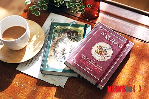 【서울=뉴시스】유희연 기자 = 문구 도매업체인 천유닷컴에서 판매하는 2014년 다이어리. (사진=천유닷컴 제공) lovely_jh@newsis.com