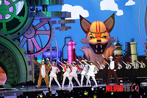 【서울=뉴시스】일비스-크레용팝, 2013 MAMA