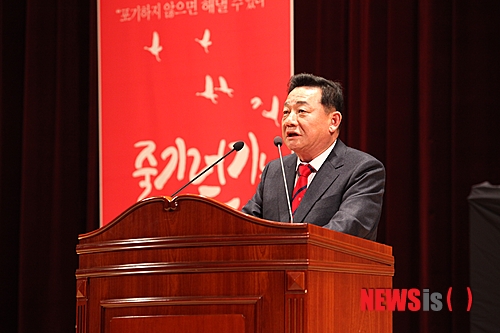 【포항=뉴시스】강진구 기자 = 사진은&nbsp; ‘포항11·15지진 범시민대책위원회’ 공원식(전 경북도 정무부지사) 공동위원장.