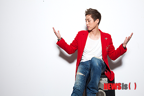 【서울=뉴시스】오제일 기자 = 록발라드가 전성기를 구가하던 1990년대 후반부터 2000년대 초반까지, 전국 노래방에서는 밴드 '스틸하트'의 '쉬스 건', 가수 김경호의 '나를 슬프게 하는 사람들' 등이 끊이지 않고 울렸다.&nbsp; kafka@newsis.com