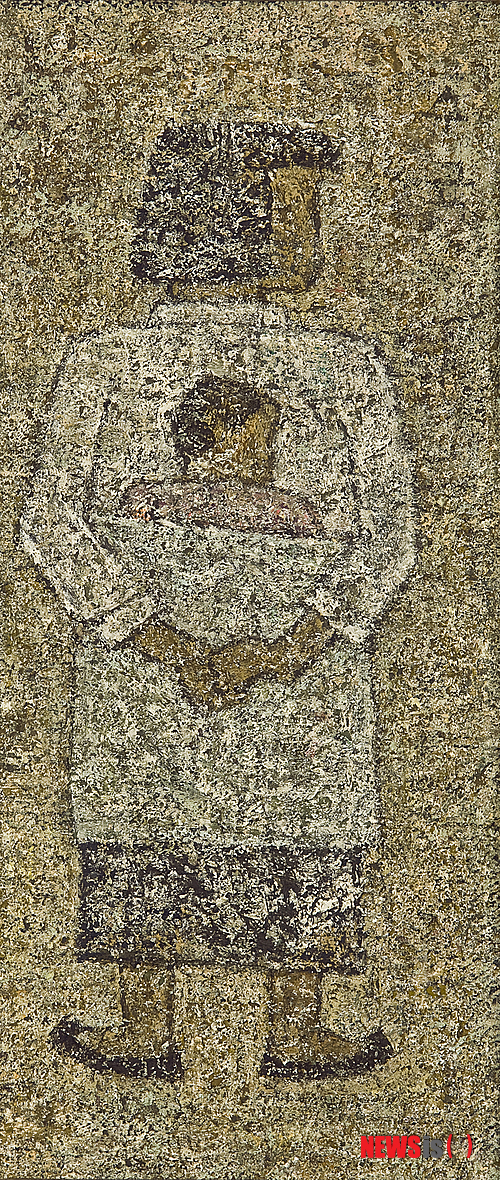 【서울=뉴시스】'아기업은 소녀' (38.2×17.5㎝, 하드보드에 유채, 1960년대)