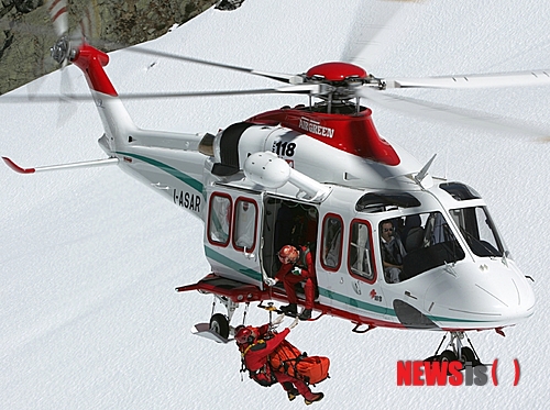 【홍성·예산=뉴시스】충남도 소방본부가 최근 구매 계약한 이탈리아 아구스타-웨스트랜드사의 다목적 소방헬기 AW-139 모습. (사진=충남도 제공)