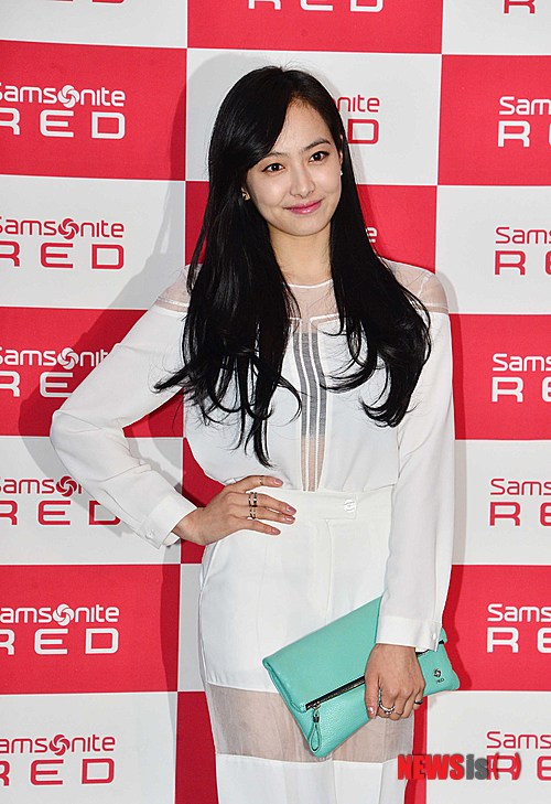 [서울=뉴시스]빅토리아 2014년 활동 당시 모습(사진=뉴시스 DB)