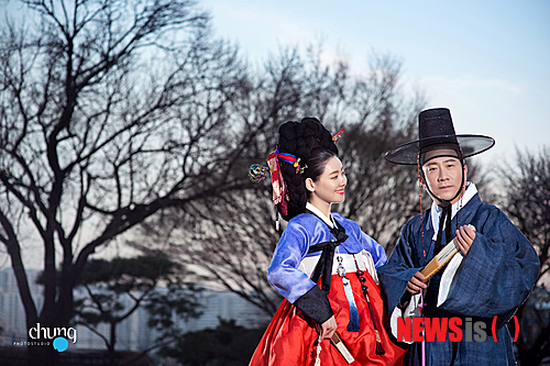 【서울=뉴시스】노이즈 홍종구·탤런트 송서연 웨딩포토