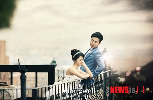 【서울=뉴시스】개그맨 김정훈 웨딩포토