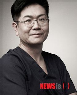 【서울=뉴시스】민기홍 기자 = 세민성형외과 홍종욱 박사. 2014.03.20. (사진=세민성형외과 제공)