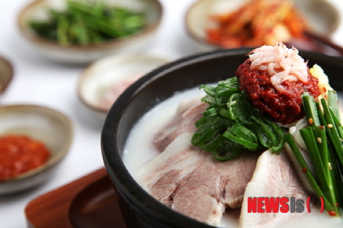 【서울=뉴시스】민기홍 기자 = 돼지국밥. 2014.04.04. (사진=더참맛 제공)