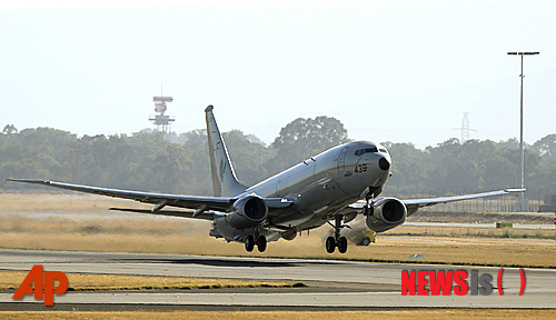 【퍼스=AP/뉴시스】미 해군 대잠초계기 P-8 포세이돈의 모습. (사진=뉴시스DB). 2014.04.13