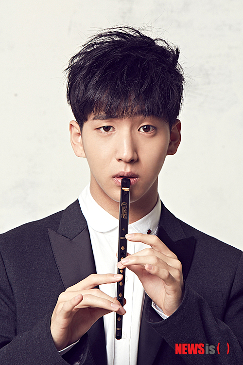 【서울=뉴시스】박영주 기자 = B형 한 명, A형이 네 명이라 그룹 ‘B1A4’가 됐다.&nbsp; 바로(22)는 솔직하고 직설적인 성격으로 멤버들 중 유일한 B형이다. 본명은 차선우이지만 뭐든지 ‘똑바로 하자’는 의미로 ‘바로’가 됐다.&nbsp; gogogirl@newsis.com 