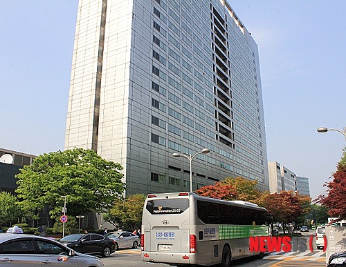 【서울=뉴시스헬스/뉴시스】13일 이건희 삼성그룹 회장은 서울 강남구 일원동에 위치한 삼성서울병원에서 급성 심근경색으로 입원 중이다. 최문수 기자 cms1024@newsishealth.com