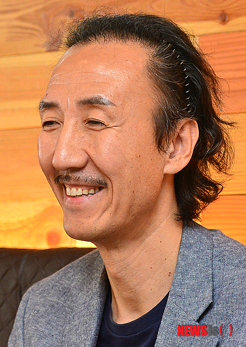 【서울=뉴시스】조종원 기자 = 한기범희망나눔 한기범 대표가 12일 오후 서울 중구 한 카페에서 뉴시스와 인터뷰를 하고 있다. 2014.05.15&nbsp; choswat@newsis.com