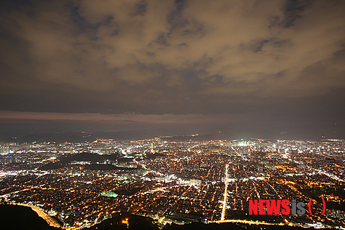 【서울=뉴시스】앞산 전망대