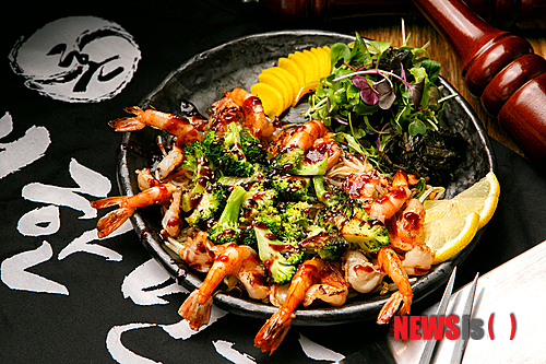 【서울=뉴시스】새우 브로콜리