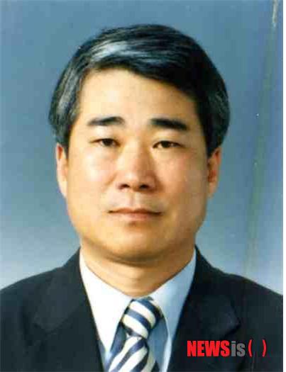 【부산=뉴시스】허상천 기자 = 정경진 부산시 행정부시장 직무대리. 2014.08.11. (사진 = 부산시 제공) photo@newsis.com