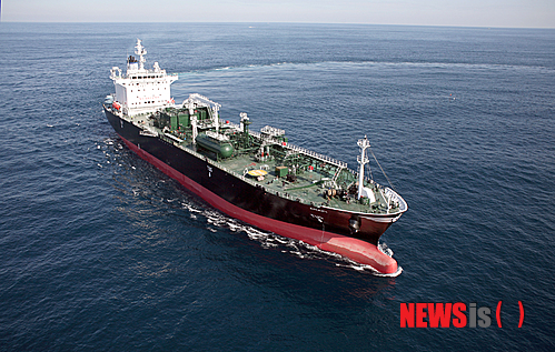 한국 선적 LPG 운반선이 12일 중국 산둥성 둥잉 부근 해역에서 가스 유출사고를 일으켰다.