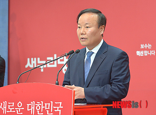 【서울=뉴시스】전진환 기자 = 31일 오후 김재원 새누리당 원내수석부대표가 서울 여의도 당사 기자실에서 9월 정기국회 개회를 앞두고 브리핑을 하고 있다. 2014.08.31.&nbsp; amin2@newsis.com