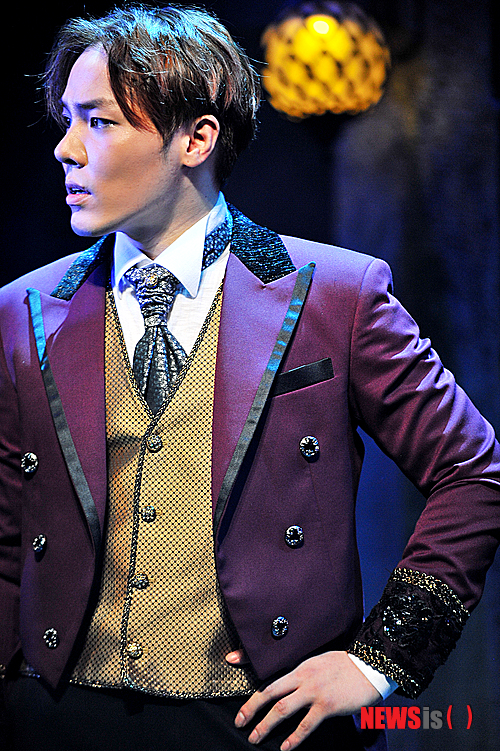 【서울=뉴시스】휘성, 뮤지컬 '조로' 