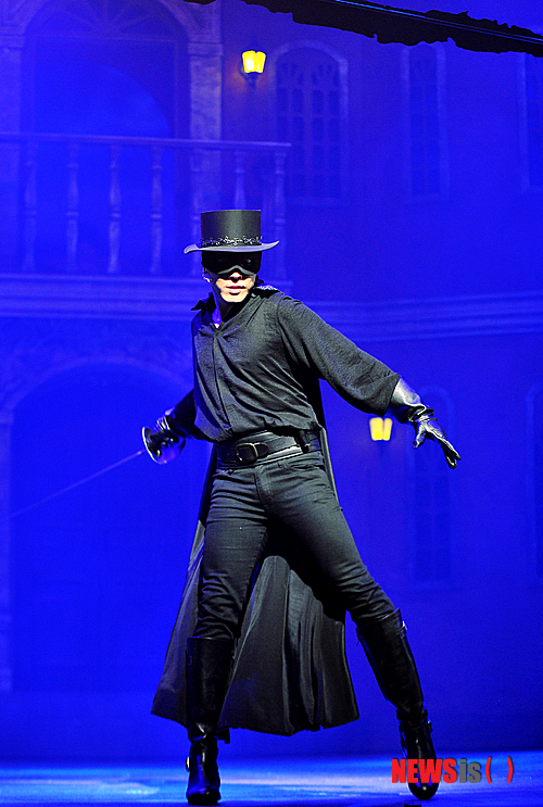 【서울=뉴시스】휘성, 뮤지컬 '조로' 