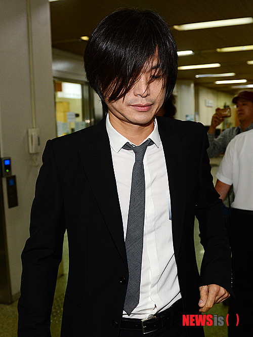 '박근혜 5촌 살인사건' 주진우 기자 경찰 조사