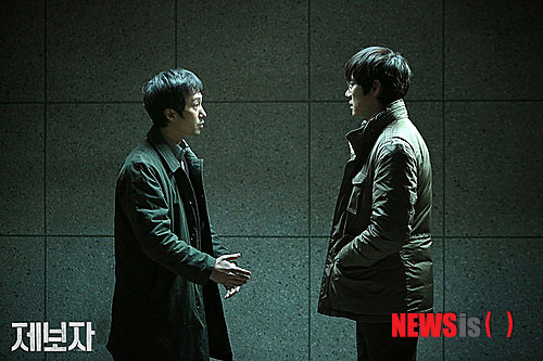 【서울=뉴시스】영화 '제보자'(감독 임순례)의 한 장면.