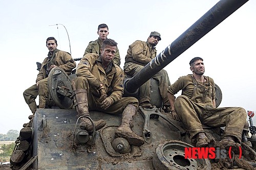 【서울=뉴시스】영화 '퓨리'(감독 데이비드 에이어)의 한 장면.