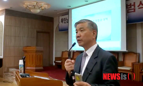 【서울=뉴시스】유희연 기자 = 땅굴안보연합회 한성주 소장은 지난 27일 한국기독교회관 2층에서 '남침땅굴 위기알림' 출범식을 가졌다.&nbsp; lovely_jh@newsis.com