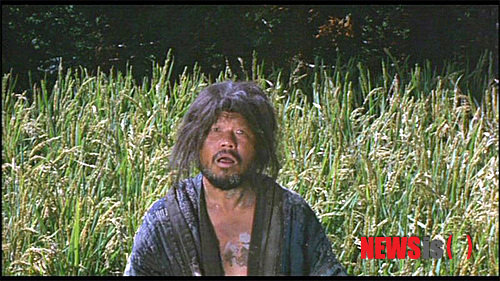 【서울=뉴시스】영화 '나라야마 부시코'(이마무라 쇼헤이)의 한 장면.