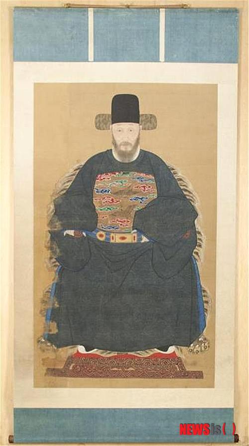 【부산=뉴시스】허상천 기자 = 부산 시립박물관은 ‘신수유물소개전’ 올해 네 번째 전시로 '남벌 초상화'를 오는 9일부터 내년 3월 1일까지 개최한다고 8일 밝혔다. 2014.12.08. (사진 = 시립박물관 제공)&nbsp; photo@newsis.com