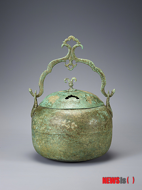 청동 현향로(懸香爐)(고려 12~13세기, 경기도 하남시 춘궁동 출토, 높이 42㎝)