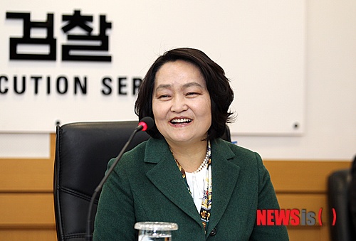 '성추행 조사단장' 조희진은 누구…女검사들의 맏언니