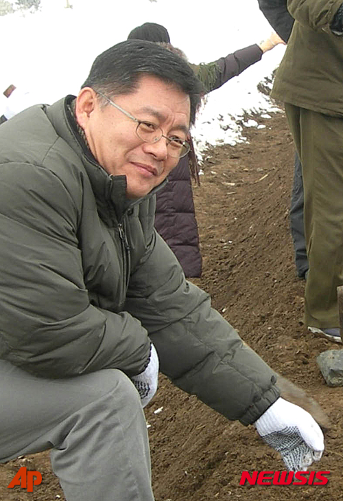 【AP/뉴시스】5일(현지시간) 캐나다 정부가 지난 1월 말 방북 후 연락이 끊긴 캐나다 토론토 큰빛교회 임현수(60) 담임목사의 북한에 구금 소식을 공식 인정했다. 사진은 큰빛교회가 제공한 임 목사 사진. 2015.03.06