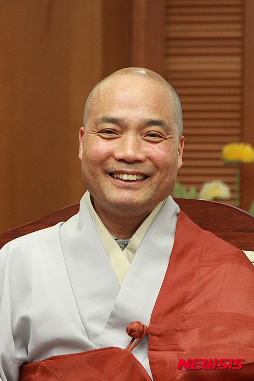 선운사 주지 경우스님