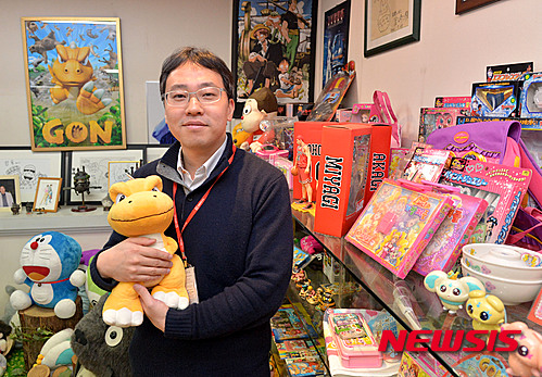 【서울=뉴시스】박동욱 기자 = 24일 오후 서울 용산구 대원미디어 사옥에서 정동훈 대원미디어 부사장이 뉴시스와의 인터뷰에 앞서 포즈를 취하고 있다. 2015.03.26.&nbsp; fufus@newsis.com