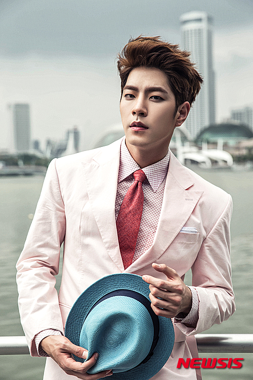 탤런트 홍종현