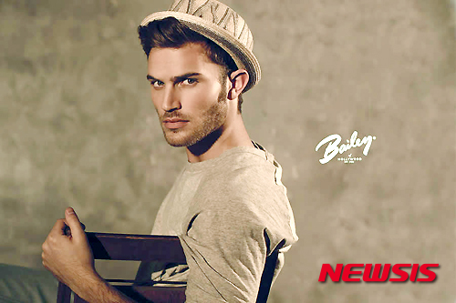 【서울=뉴시스】유희연 기자 = 1676년에 출발한 영국 클래식 모자 전문 브랜드 '락앤코 해터스'.&nbsp; lovely_jh@newsis.com 