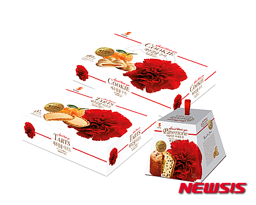 【서울=뉴시스】김민기 기자 = 경기 침체로 어려움을 겪고 있는 식음료 업계가 가정의 달인 5월을 맞아 다양한 프로모션과 선물세트 출시를 통해 분위기 반전을 노린다.&nbsp; 특히 5월은 1일 근로자의 날, 5일 어린이날, 8일 어버이날, 15일 스승의 날, 18일 성년의 날 등 기념일이 많고, 1일부터 5일까지 황금의 징검다리 연휴를 맞아 나들이 고객들이 많아질 것으로 예상되면서 식음료업체들도 손길이 분주해지고 있다. 