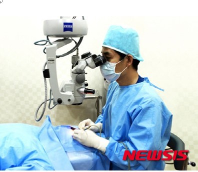 【서울=뉴시스】유희연 기자 = 강남조은눈안과 시술 모습.&nbsp; lovely_jh@newsis.com 
