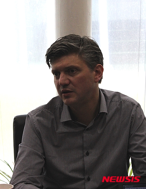 알렉시스 부흐, 연극 '더 파워'의 독일 연출가(사진=국립극단)